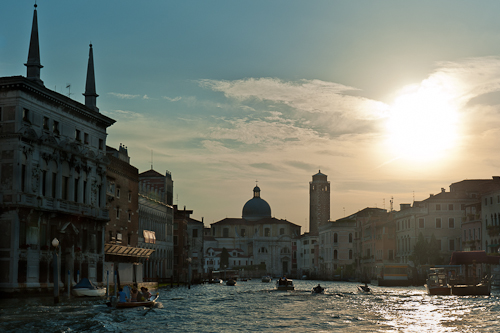 Vue de Venise à la tombée du jour